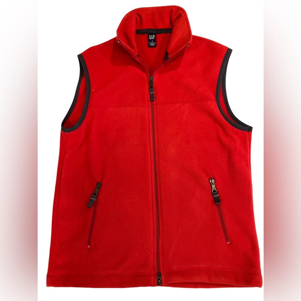 Red Fleece vest by Gap size Small